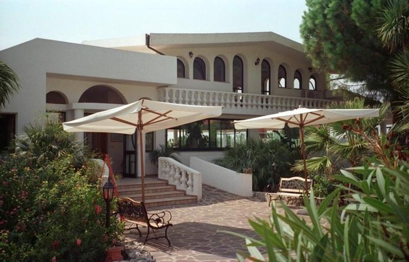 Villaggio Pineta Petto Bianco Capo Vaticano Dış mekan fotoğraf