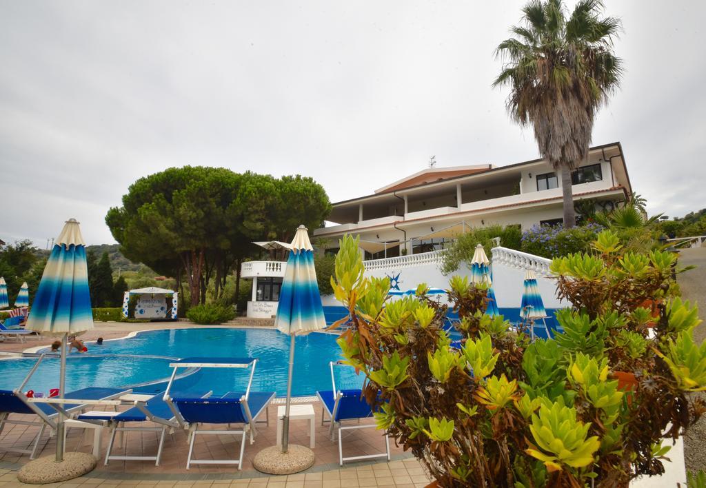 Villaggio Pineta Petto Bianco Capo Vaticano Dış mekan fotoğraf