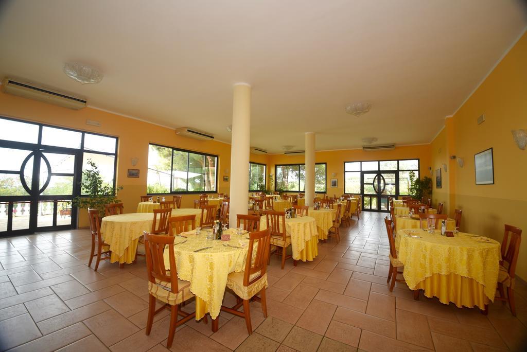 Villaggio Pineta Petto Bianco Capo Vaticano Dış mekan fotoğraf