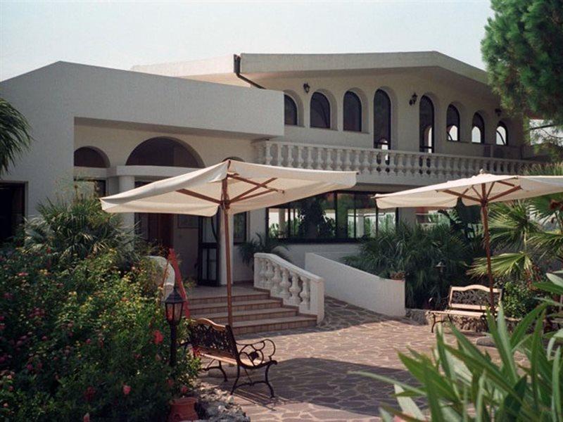 Villaggio Pineta Petto Bianco Capo Vaticano Dış mekan fotoğraf