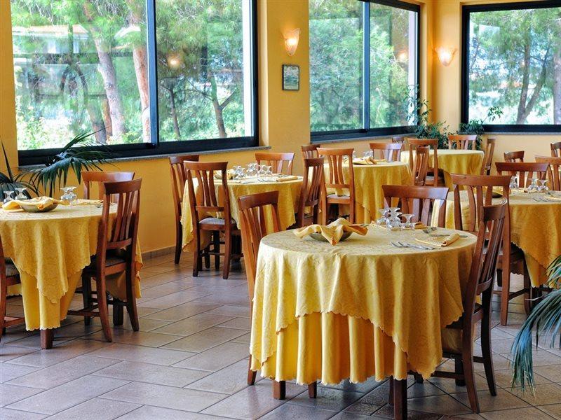 Villaggio Pineta Petto Bianco Capo Vaticano Dış mekan fotoğraf